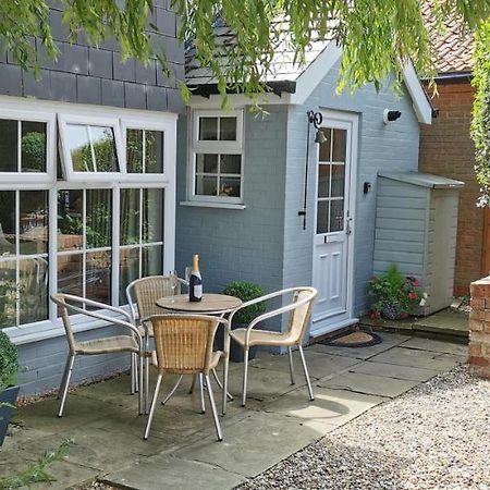The Saddlery Holiday Cottage - Near Wolds And Coast North Thoresby Eksteriør billede