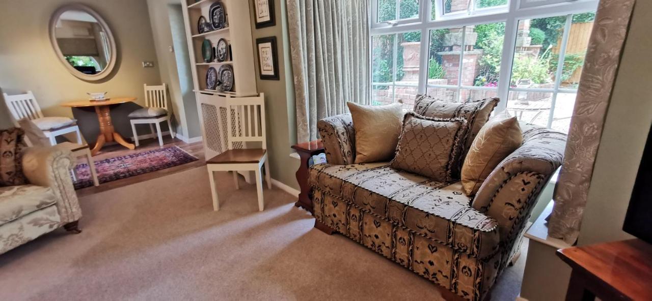 The Saddlery Holiday Cottage - Near Wolds And Coast North Thoresby Eksteriør billede